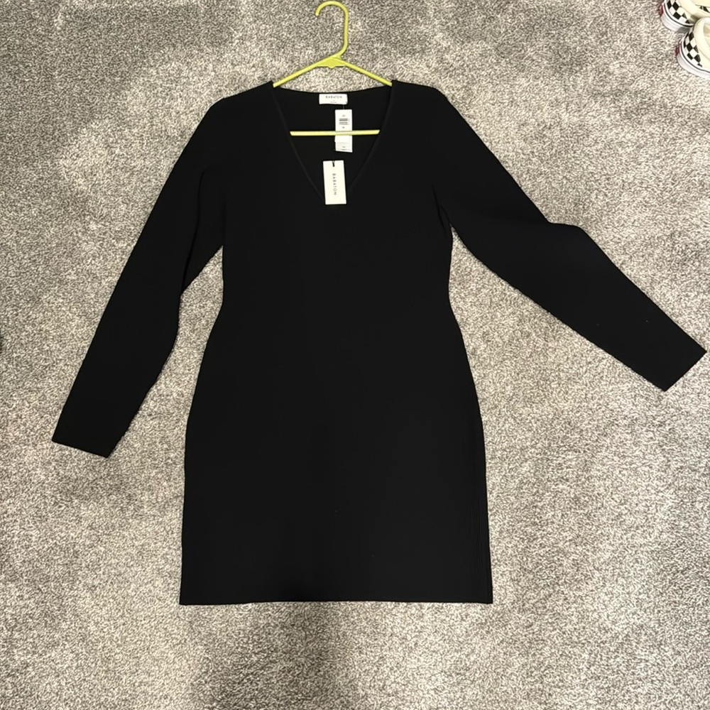 aritzia sculpt knit vneck